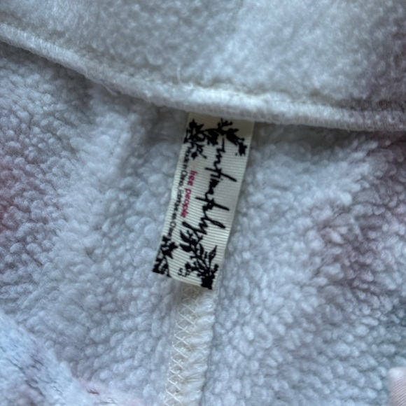 Free People Kelly Washed shorts tie dye white fleece XS drawstring sweatpants - Picture 3 of 8